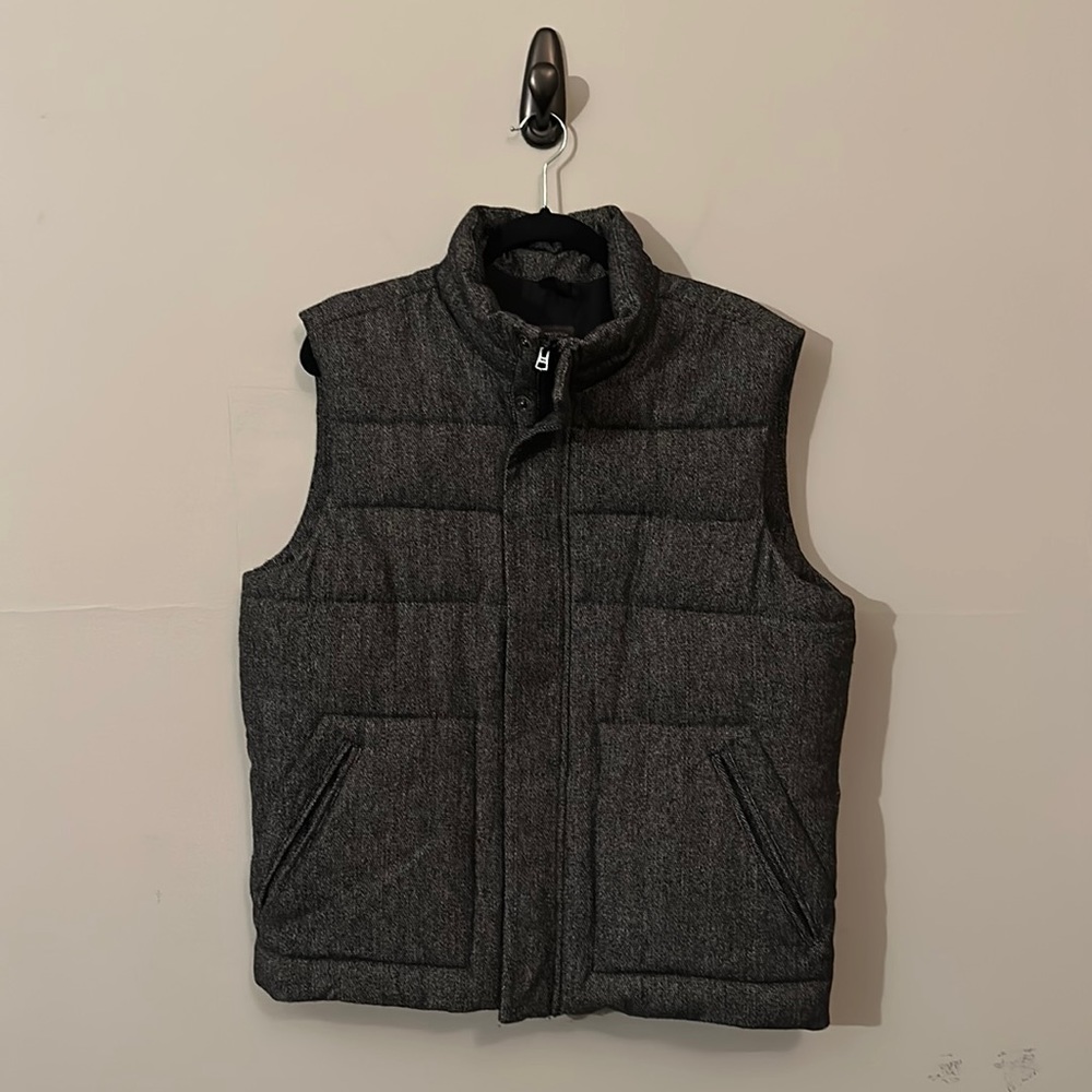 NEW Charcoal Wool Puffer Vest GAP - Men’s size L